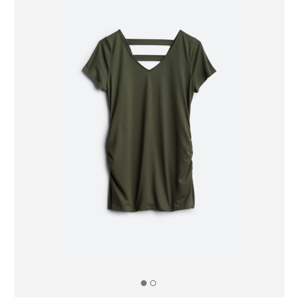Stitch Fix Maternity- v neck size large